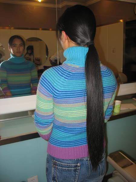 hezhitengfei cut another 60cm long hair