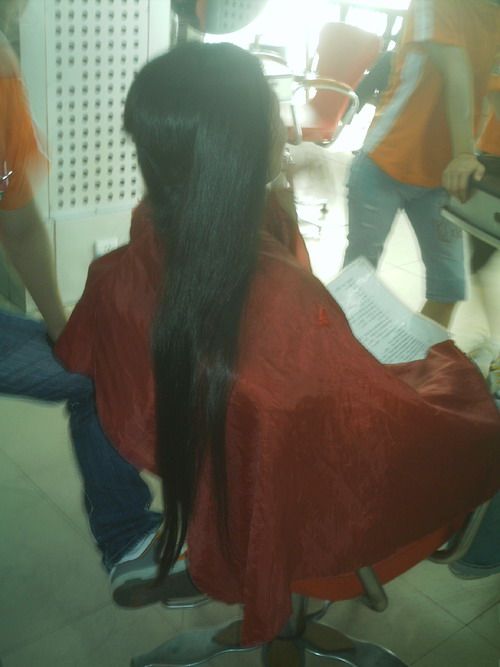 huqing cut hair