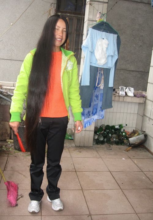 huqing cut 1 meter long hair