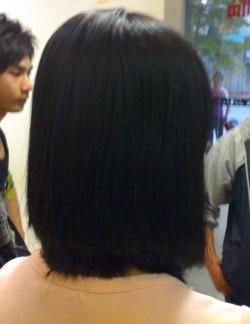 cut secretary's 60cm long hair in Shenzhen