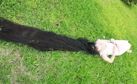 lz1226 NO.54-2-Guo Lijuan show her long hair(affordable)