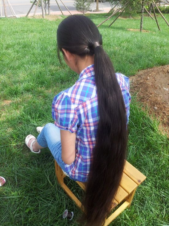 hezhitengfei: Elder sister cut younger sister's 1.05 meter long hair