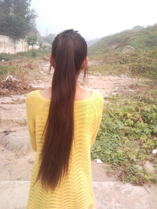 yidaoqi cut young student's long hair