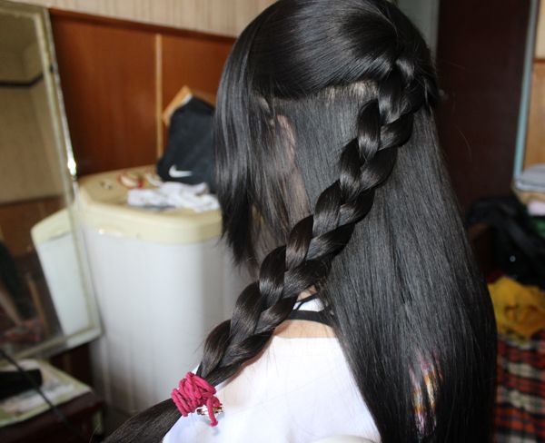 ww cut 62cm long hair of 22 years girl-NO.808